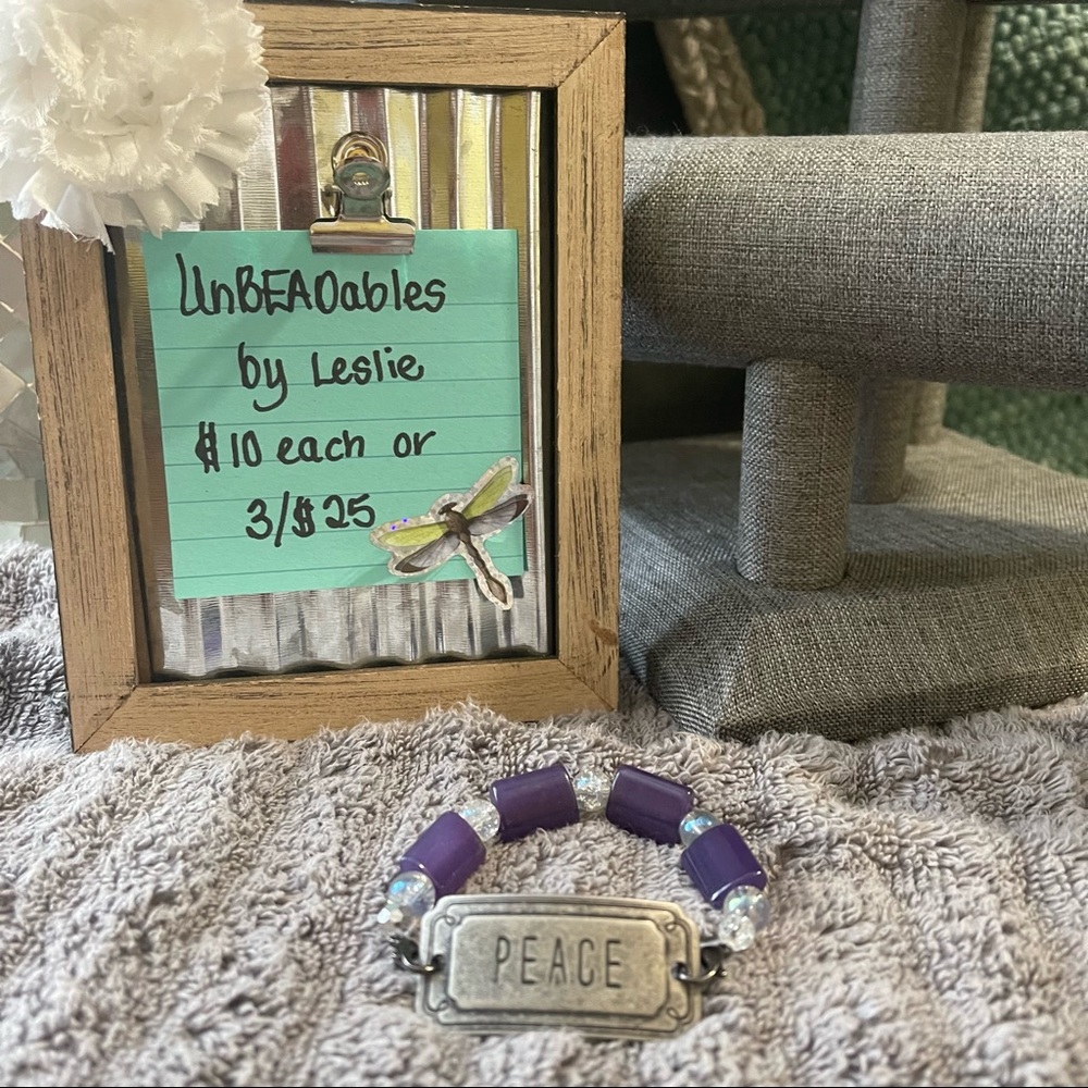 UnBEADables by Leslie Handcrafted Bracelet